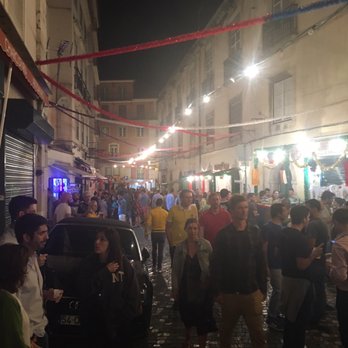 Alfama - Local Flavor Near Me - Lisbon, 11