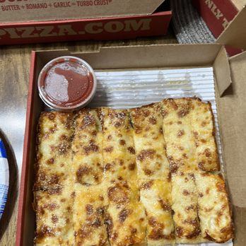 Jet's Pizza - Cheese bread - Pizza Near Me - Schaumburg, Illinois