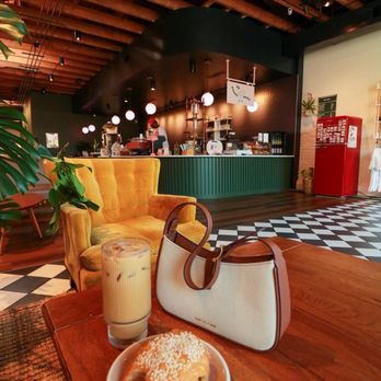Parallax Coffee Lab - Coffee & Tea Near Me - Wendell, North Carolina