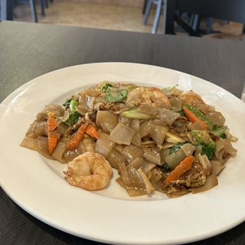Chaba Thai Kitchen - 29. Pad See - Ew - Thai Near Me - San Diego, California Chaba Thai Kitchen - 29. Pad See - Ew - Thai Near Me - San Diego, California