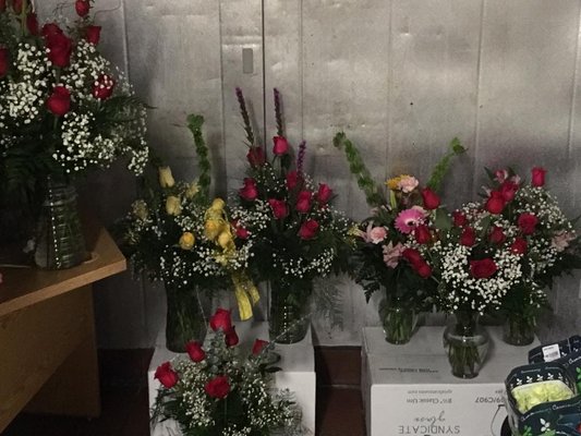 Wallace Flowers Updated February 2026 14 Photos 801 W 6th St