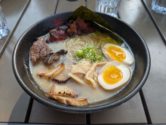 Musoshin Ramen by null