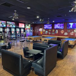108 Sports Lounge - Lounge