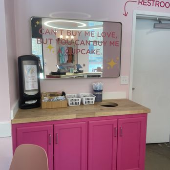 Treat Yo' Self Bakery - Vibes - Bakeries Near Me - Wilson, North Carolina