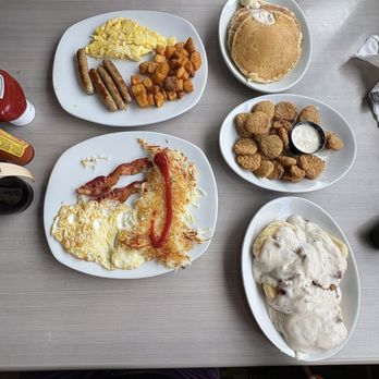 Perkins Restaurant & Bakery - Breakfast! - Bakeries Near Me - Topeka, Kansas Perkins Restaurant & Bakery - Breakfast! - Bakeries Near Me - Topeka, Kansas