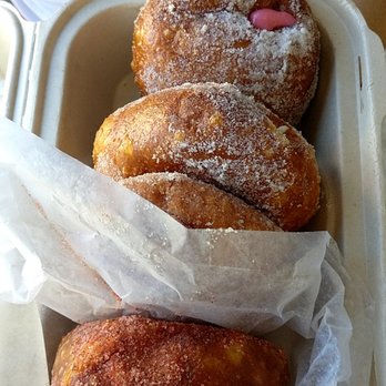Leonard's Bakery - Bakeries Near Me - Honolulu, Hawaii