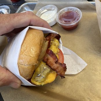 Burger & Cream - Boss ! - Desserts Near Me - Auburn, California Burger & Cream - Boss ! - Desserts Near Me - Auburn, California