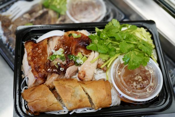 Mom's Pho & Banh Mi by null