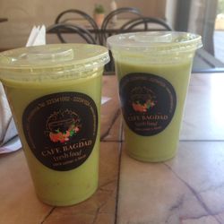 Café Bagdad ofrece jugos 100 % naturales.