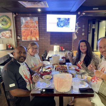 King Cajun Crawfish - Friends - Cajun/Creole Near Me - Orlando, Florida King Cajun Crawfish - Friends - Cajun/Creole Near Me - Orlando, Florida