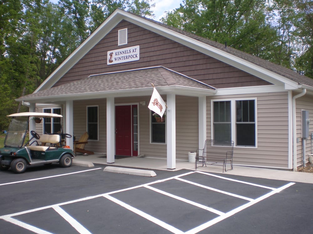 KENNELS AT WINTERPOCK Updated October 2024 14601 Beach Rd