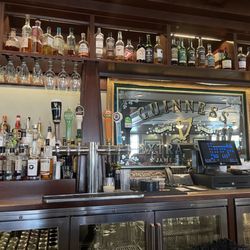 Sean Kelly's Stone of Accord - Bar view