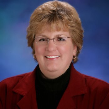 Peggy Kadow - RE/MAX - Real Estate Agents Near Me - Manitowoc, Wisconsin