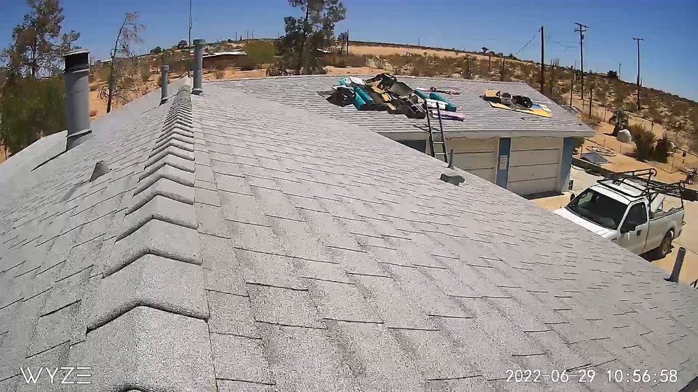 Slide of Elite Roofing