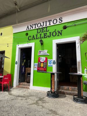 Antojitos del Callejón by null