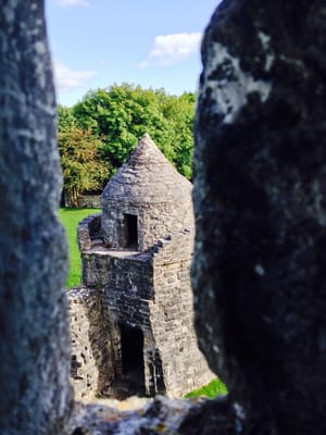 Aughnanure Castle by null
