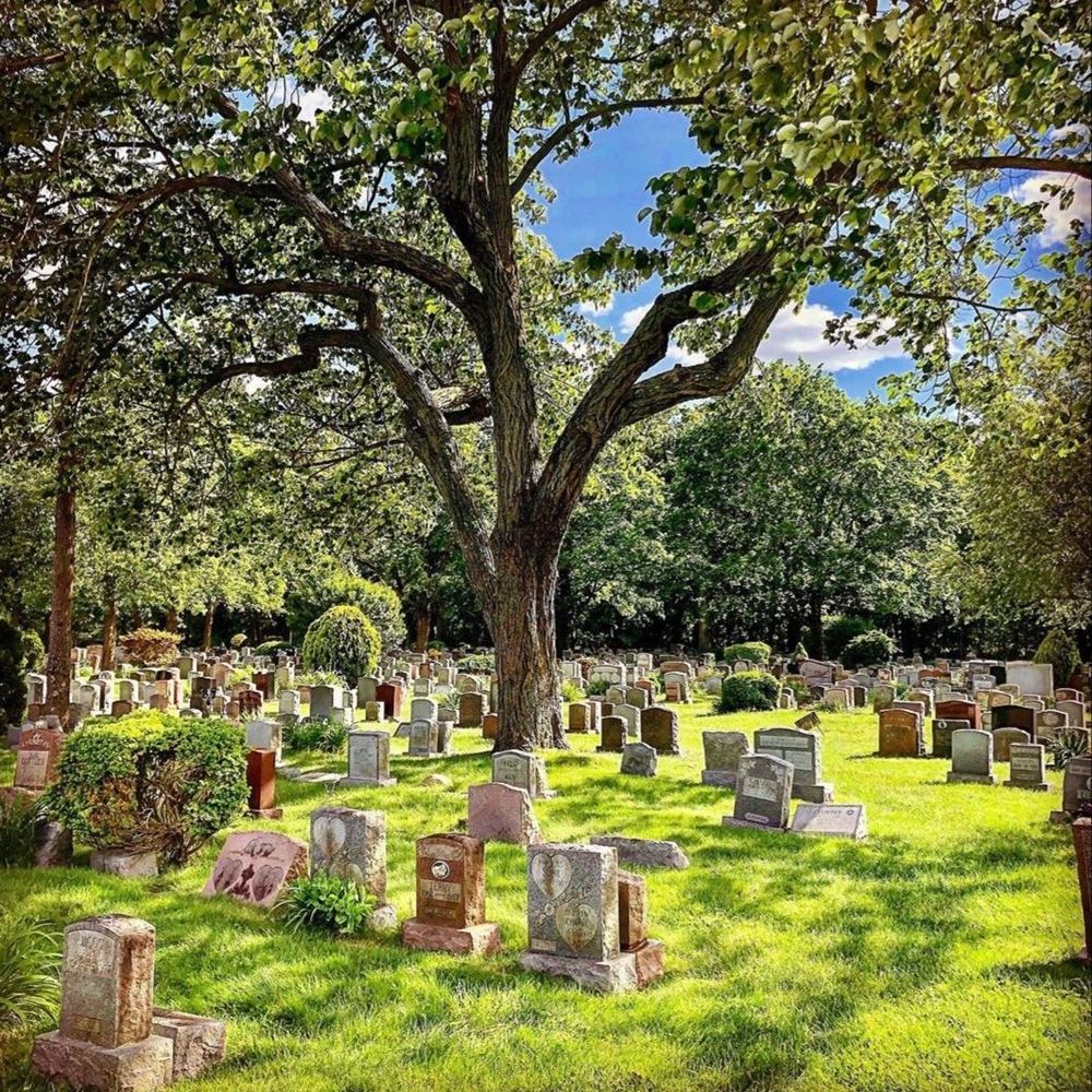 Bideawee Pet Memorial Park