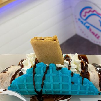 Cold Roll Taco - Nutella Signature Ice Cream Taco - Ice Cream & Frozen Yogurt Near Me - New Smyrna Beach, Florida