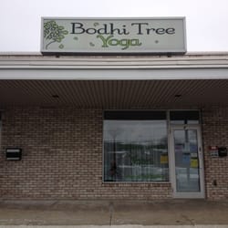 Bodhi Tree Yoga - Storefront