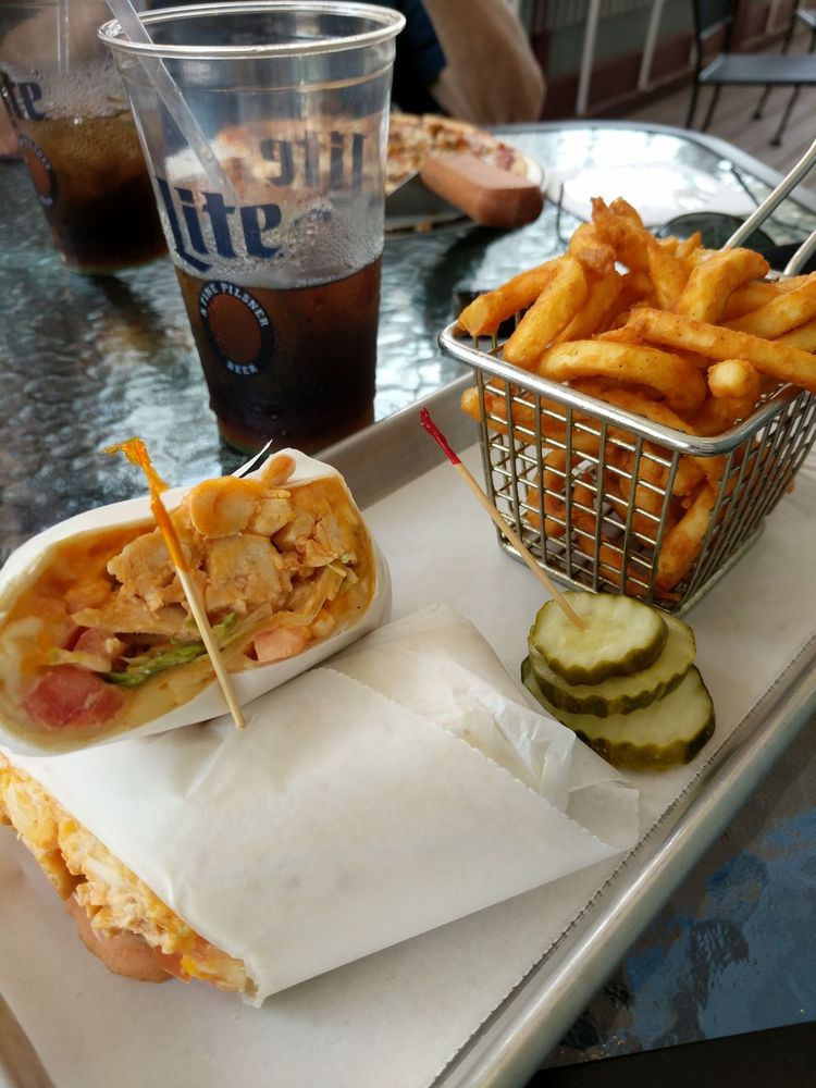 LAMPLIGHTER INN Updated September 2024 59 Photos & 154 Reviews 60