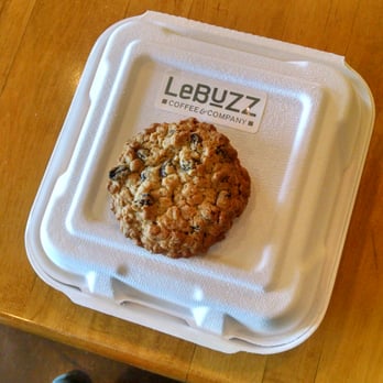 Le Buzz Caffe - Because it was close to closing, I got this nice oatmeal cookie! Pretty big, and good but missing something. Low sugar? Thanks. - Coffee & Tea Near Me - Tucson, Arizona