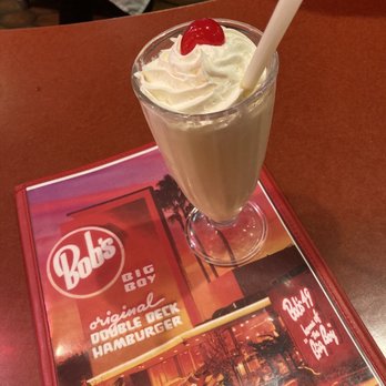 Bob’s Big Boy - Orange Cream Milkshake - American Near Me - Burbank, California Bob’s Big Boy - Orange Cream Milkshake - American Near Me - Burbank, California