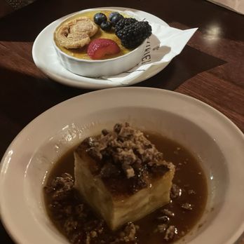 Muriel's Jackson Square - Vanilla Bean Crme Brle Pain Perdu Bread Pudding - Cajun/Creole Near Me - New Orleans, Louisiana Muriel's Jackson Square - Vanilla Bean Crme Brle Pain Perdu Bread Pudding - Cajun/Creole Near Me - New Orleans, Louisiana