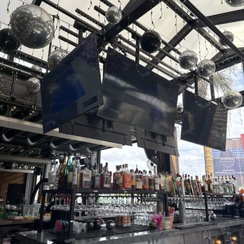 Happy Camper - Bar area with TV's. - Pizza Near Me - Las Vegas, Nevada