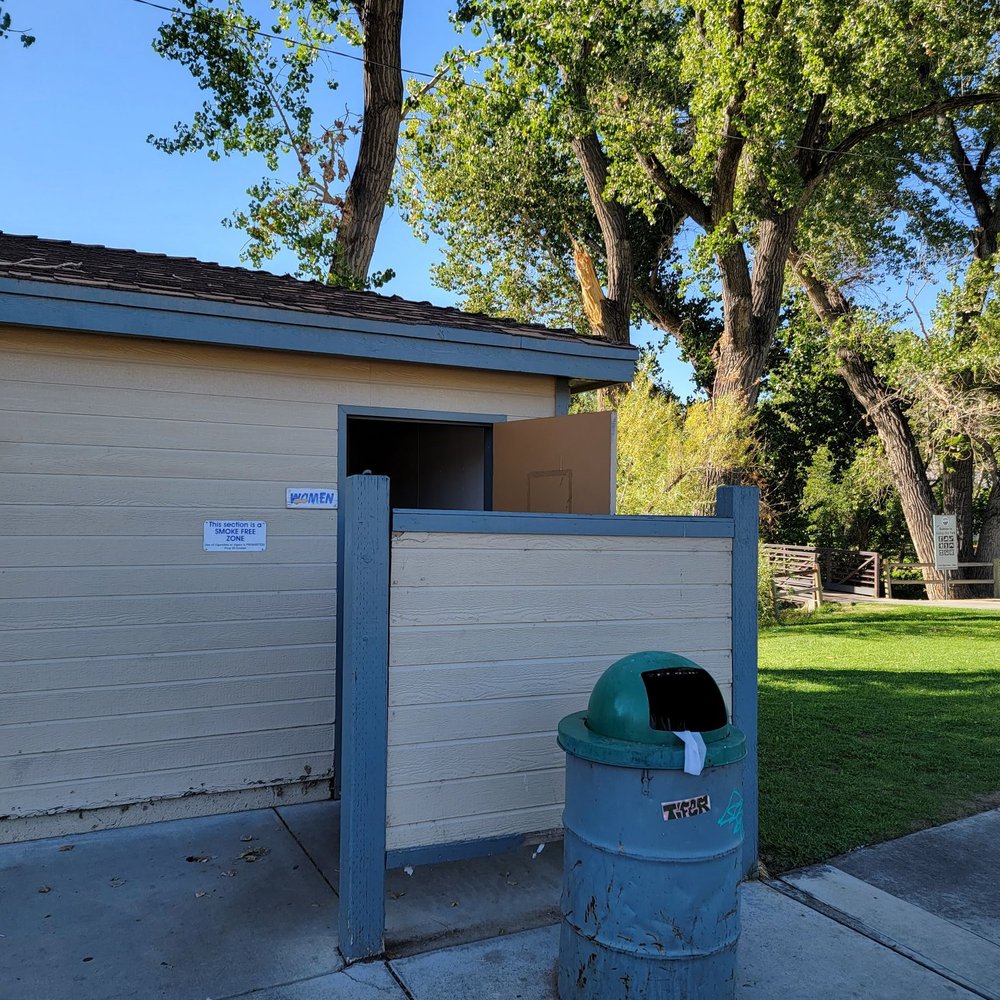 Bishop City Park - Park bathroom - Parks Near Me - Bishop, California Bishop City Park - Park bathroom - Parks Near Me - Bishop, California