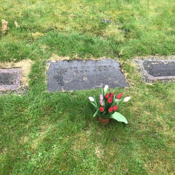 Abbey View Memorial Park - My grandparents & uncle - Funeral Services & Cemeteries Near Me - Brier, Washington