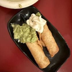 La Casita - Chicken flautas
