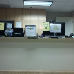 Mike A Uyeki, MD - Dr. Uyeki reception/waiting room.