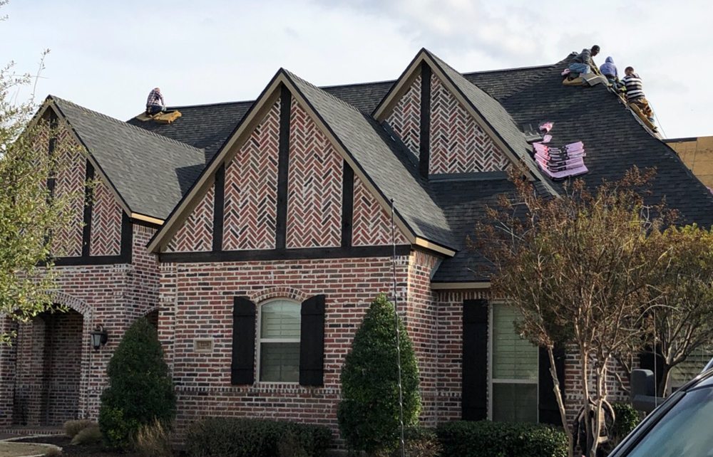 Slide of Elite Roofing