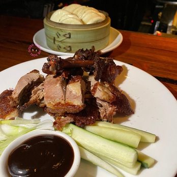 Sampan - Duck with steamed buns - Asian Fusion Near Me - Philadelphia, Pennsylvania
