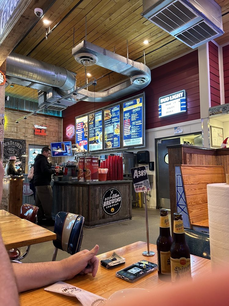 Willie's Grill & Icehouse