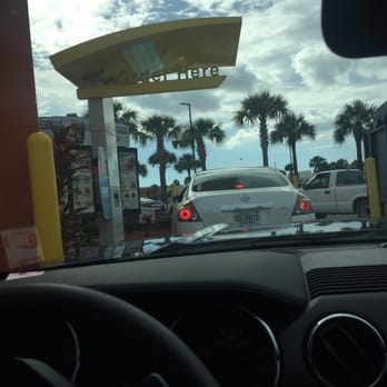 McDonald's - No matter the city the famous long drive thru lines - Fast Food Near Me - Miami, Florida