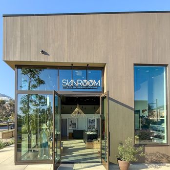 SUNROOM - Women's Clothing Near Me - Malibu, California SUNROOM - Women's Clothing Near Me - Malibu, California