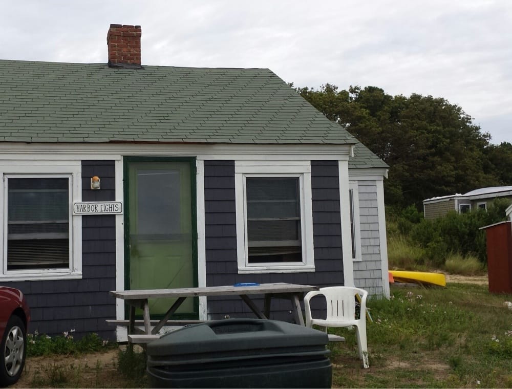 BAY AND BEACH COTTAGES Updated September 2024 210 Kendrick Ave