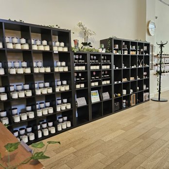 Elm Candle Bar - Candle Stores Near Me - Seattle, Washington