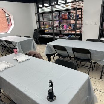 Color Lab - Inside - Paint-Your-Own Pottery Near Me - Chicago, Illinois
