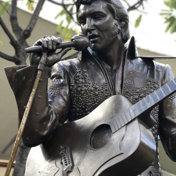 Elvis Presley Statue - ELVIS - Aloha from Hawaii! - Public Art Near Me - Honolulu, Hawaii Elvis Presley Statue - ELVIS - Aloha from Hawaii! - Public Art Near Me - Honolulu, Hawaii