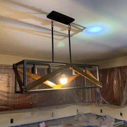 DDK Handyman Services - Light fixture installation