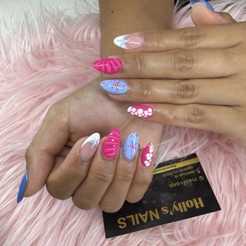 Holly’s Nails - Nail Salons Near Me - Cypress, California