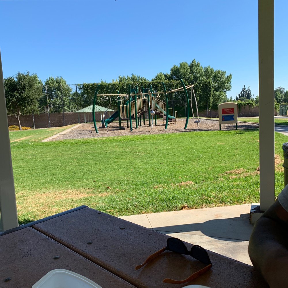 Emerald Park - Parks Near Me - La Verne, California