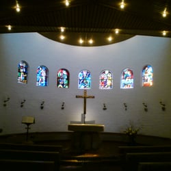 Dreifaltigkeit Kirche - Altarbereich.