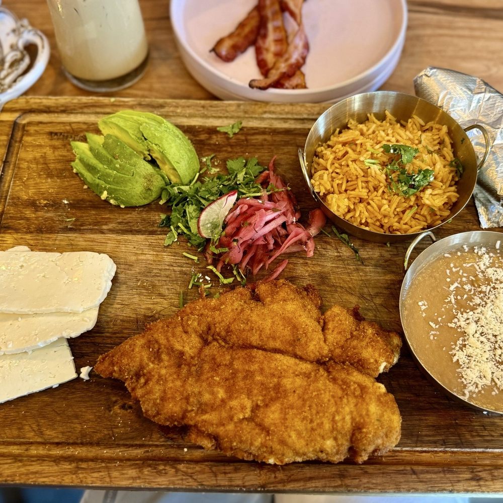 El Encanto - Milanesa de pollo - Breakfast & Brunch Near Me - San Diego, California