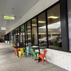 Amigo Taqueria & Botanas - Outside seating