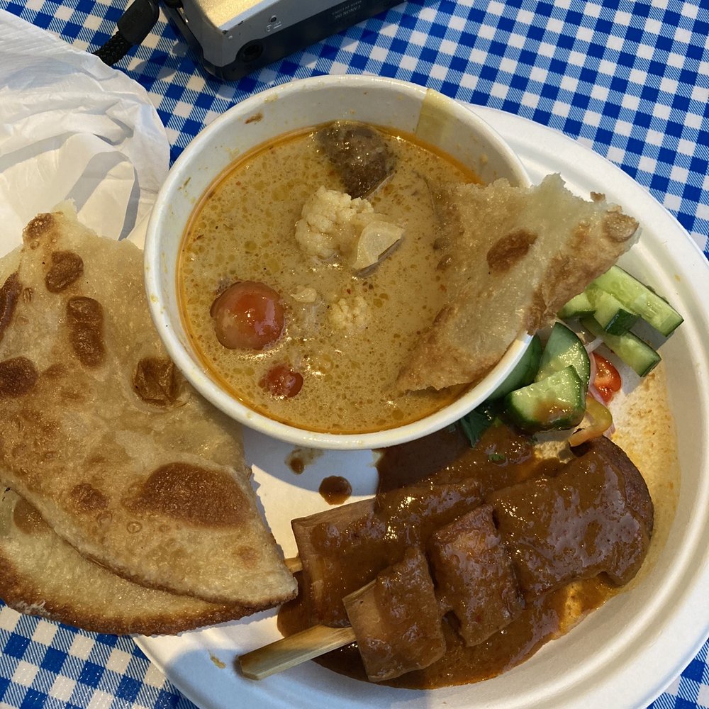 Hat Yai - Vegan Curry with Roti, Mushroom Skewer and cucumber salad - Thai Near Me - Portland, Oregon
