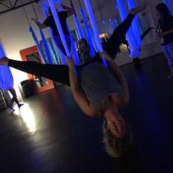 Yelp Falls Into Fitness: AIRbarre at Stardust Fitness - Just hanging! :)