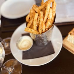 Monserate Winery - Truffle fries